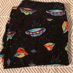 LuLaRoe TC UFO/space leggings! Unicorn!